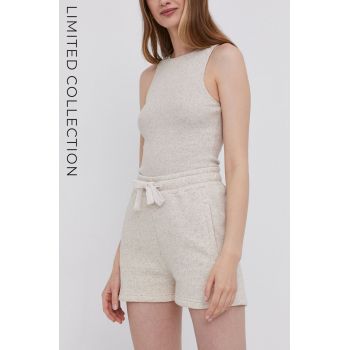 Answear Lab Pantaloni scurți ECO femei, culoarea bej, material neted, high waist