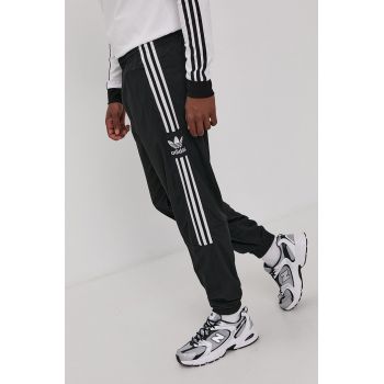 Adidas Originals Pantaloni H41387 bărbați, culoarea negru, model drept