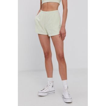 Vans Pantaloni scurți femei, culoarea verde, material neted, medium waist