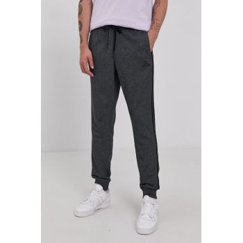 Adidas Pantaloni H12256 bărbați, culoarea gri, material neted