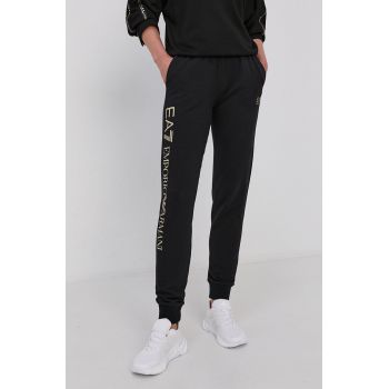 EA7 Emporio Armani Pantaloni femei, culoarea negru, material neted de firma original