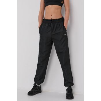 Reebok Pantaloni femei, culoarea negru, model drept, medium waist