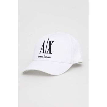 Armani Exchange Căciulă culoarea alb, cu imprimeu