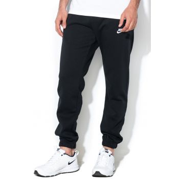 Pantaloni de trening cu logo brodat la reducere