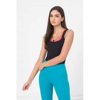 Top cu tehnologie Dri-Fit - pentru yoga Luxe