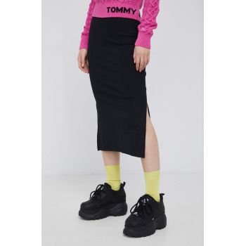 Tommy Jeans Fustă culoarea negru, midi, model drept