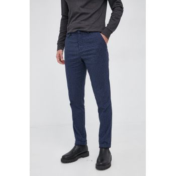 Sisley Pantaloni bărbați, culoarea albastru marin, mulat