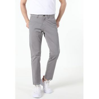 Pantaloni chino regular fit