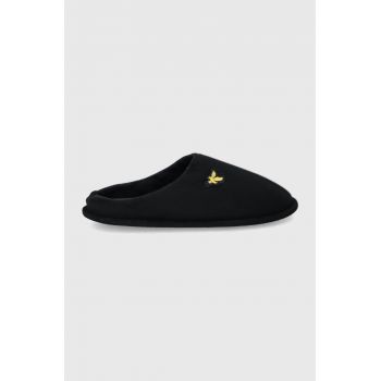 Lyle & Scott Papuci de casa culoarea negru ieftini