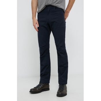 Wrangler Pantaloni ATG bărbați, culoarea albastru marin, model drept