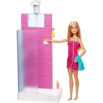 Set Barbie by Mattel Estate cabina dus cu papusa si accesorii