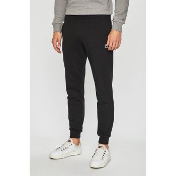 EA7 Emporio Armani Pantaloni bărbați, culoarea negru, material neted