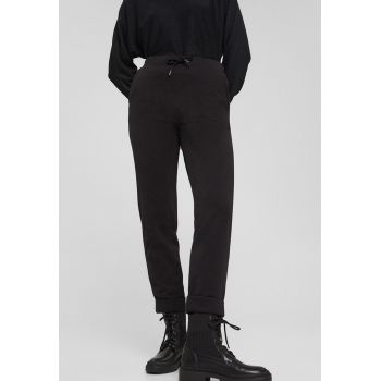 Pantaloni sport cu snur de ajustare