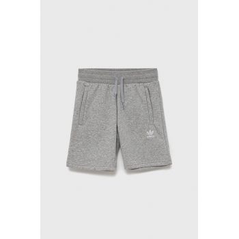 adidas Originals pantaloni scurti copii HD2062 culoarea gri, melanj, talie reglabila