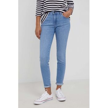 Wrangler jeansi Skinny In The Clouds femei, medium waist