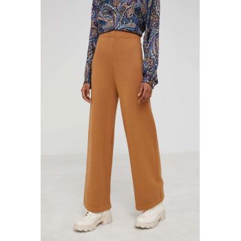 Answear Lab pantaloni femei, culoarea maro, neted