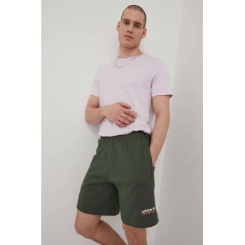 adidas Originals pantaloni scurti HF4768 barbati, culoarea verde