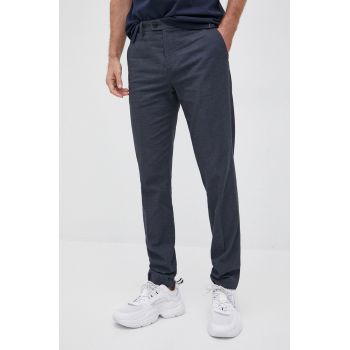 Sisley pantaloni barbati, culoarea albastru marin, mulata