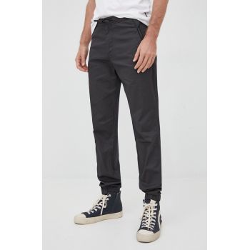 Sisley pantaloni de bumbac barbati, culoarea negru, jogger