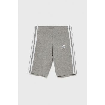 adidas Originals pantaloni scurti copii HD2039 culoarea gri, cu imprimeu