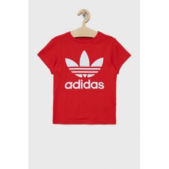 adidas Originals tricou de bumbac pentru copii HC9586 culoarea rosu, cu imprimeu de firma original