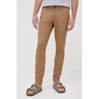 Michael Kors pantaloni barbati, culoarea maro, drept la reducere