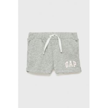 GAP pantaloni scurti copii culoarea gri, cu imprimeu, talie reglabila de firma originali