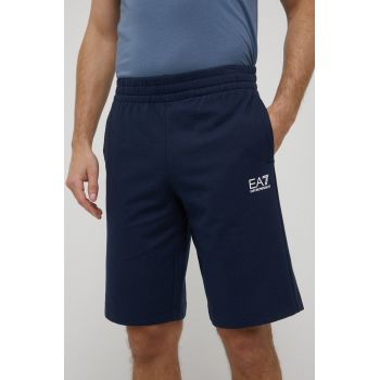 EA7 Emporio Armani pantaloni scurti din bumbac barbati, culoarea albastru marin