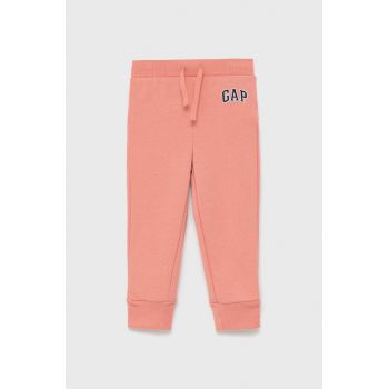 GAP pantaloni copii culoarea portocaliu, cu imprimeu