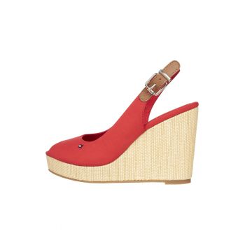 Sandale-espadrile cu talpa wedge la reducere