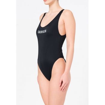 Costum de baie intreg