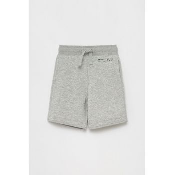 GAP pantaloni scurti copii culoarea gri, melanj