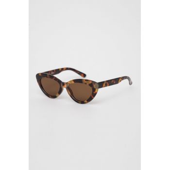 Pieces ochelari de soare femei, culoarea maro Pieces ochelari de soare femei, culoarea maro