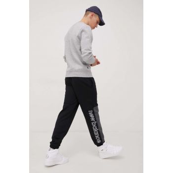 New Balance pantaloni de trening din bumbac MP21550BK barbati, culoarea negru, cu imprimeu