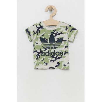 adidas Originals tricou de bumbac pentru copii HE6924 culoarea verde, cu imprimeu