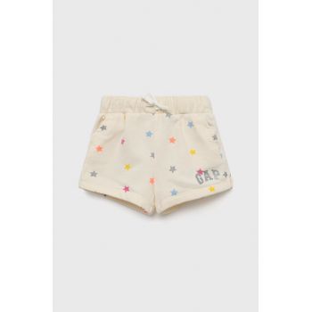 GAP pantaloni scurti copii culoarea bej, cu imprimeu, talie reglabila ieftini