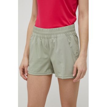 Columbia pantaloni scurți outdoor Alpine Chill Zero femei, culoarea verde, neted, medium waist ieftini