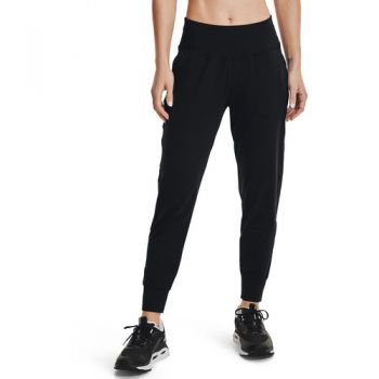 Pantaloni femei Under Armour Meridian 1371021-001 la reducere