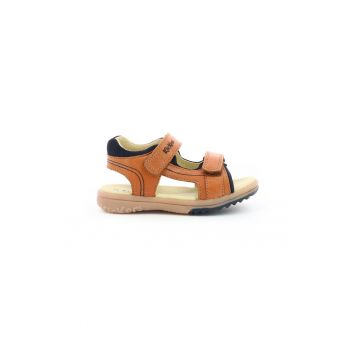 Sandale din piele cu inchidere velcro Sandale din piele cu inchidere velcro