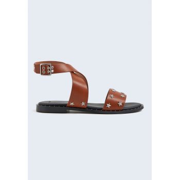 Sandale din piele ecologica decorate cu tinte Sandale din piele ecologica decorate cu tinte