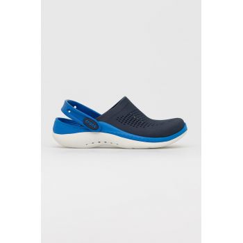Crocs papuci culoarea albastru marin de firma originali