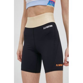 P.E Nation pantaloni scurți de antrenament Backswing femei, culoarea negru, cu imprimeu, high waist