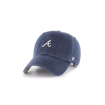 47brand șapcă Atlanta Braves culoarea albastru marin, cu imprimeu