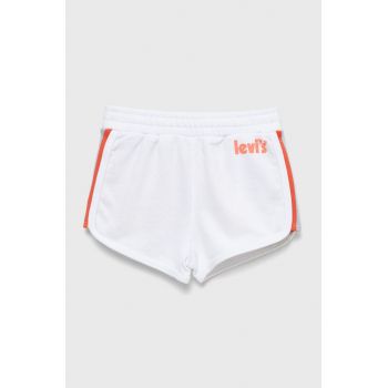 Levi's pantaloni scurti copii culoarea alb, cu imprimeu de firma originali