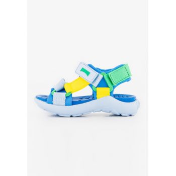 Sandale din textil cu model colorblock si inchidere cu barete Sandale din textil cu model colorblock si inchidere cu barete