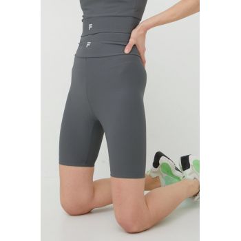 Fila pantaloni scurți de antrenament Cassino femei, culoarea gri, neted, high waist