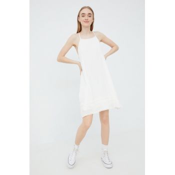 Superdry rochie culoarea alb, mini, drept