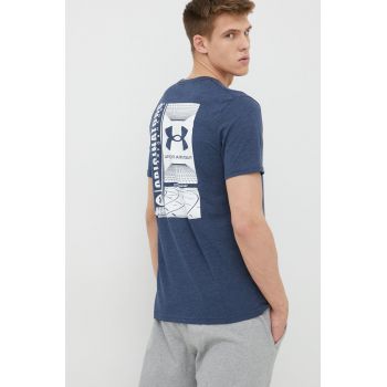 Under Armour tricou de antrenament Barcode 1370527 culoarea albastru marin, cu imprimeu