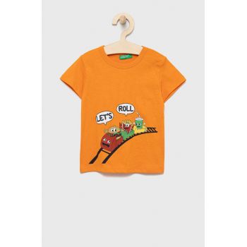 United Colors of Benetton tricou de bumbac pentru copii culoarea portocaliu, cu imprimeu ieftin