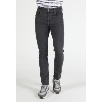 Blugi slim fit cu talie medie